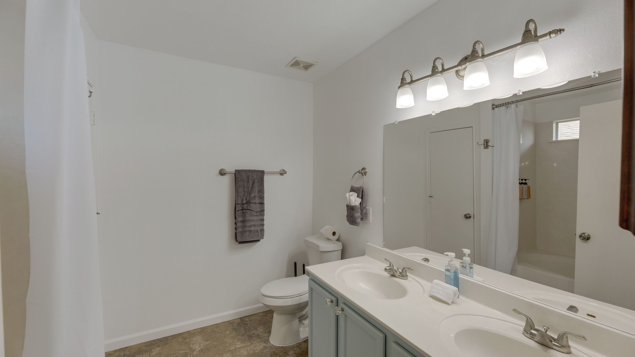 Photo of Bathroom in Elm Creek