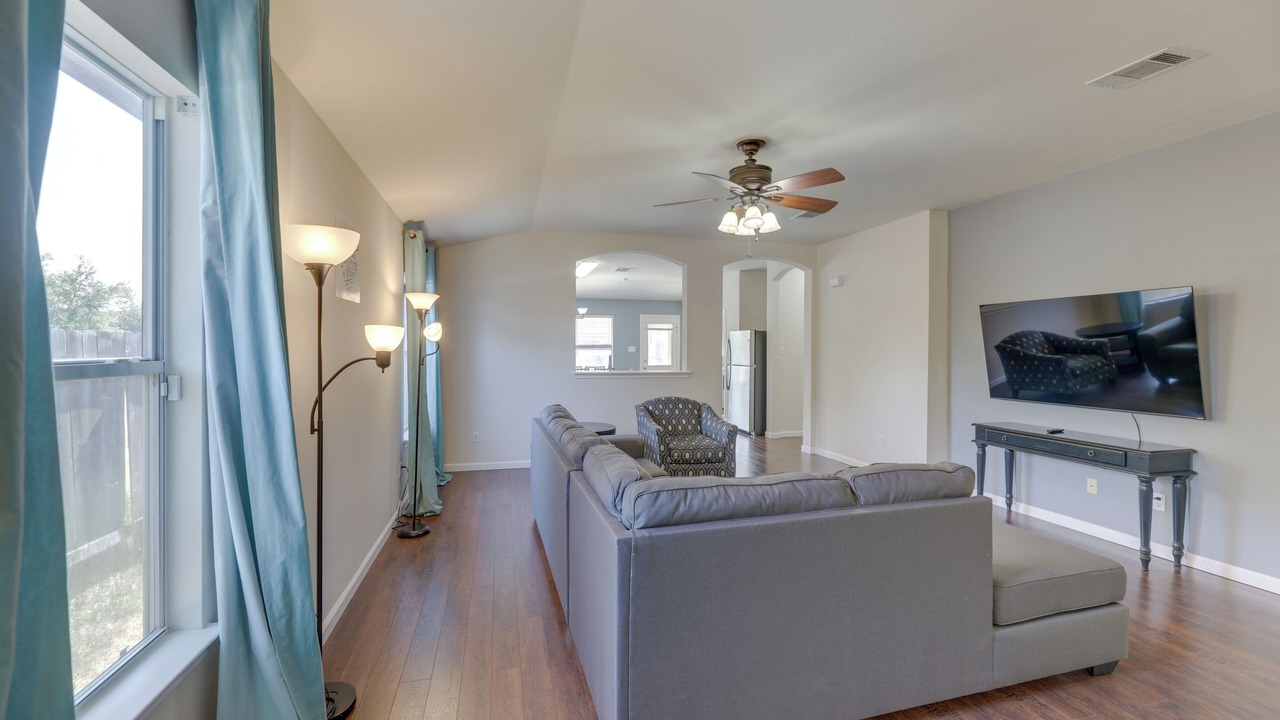 Photo of Bedroom in Elm Creek