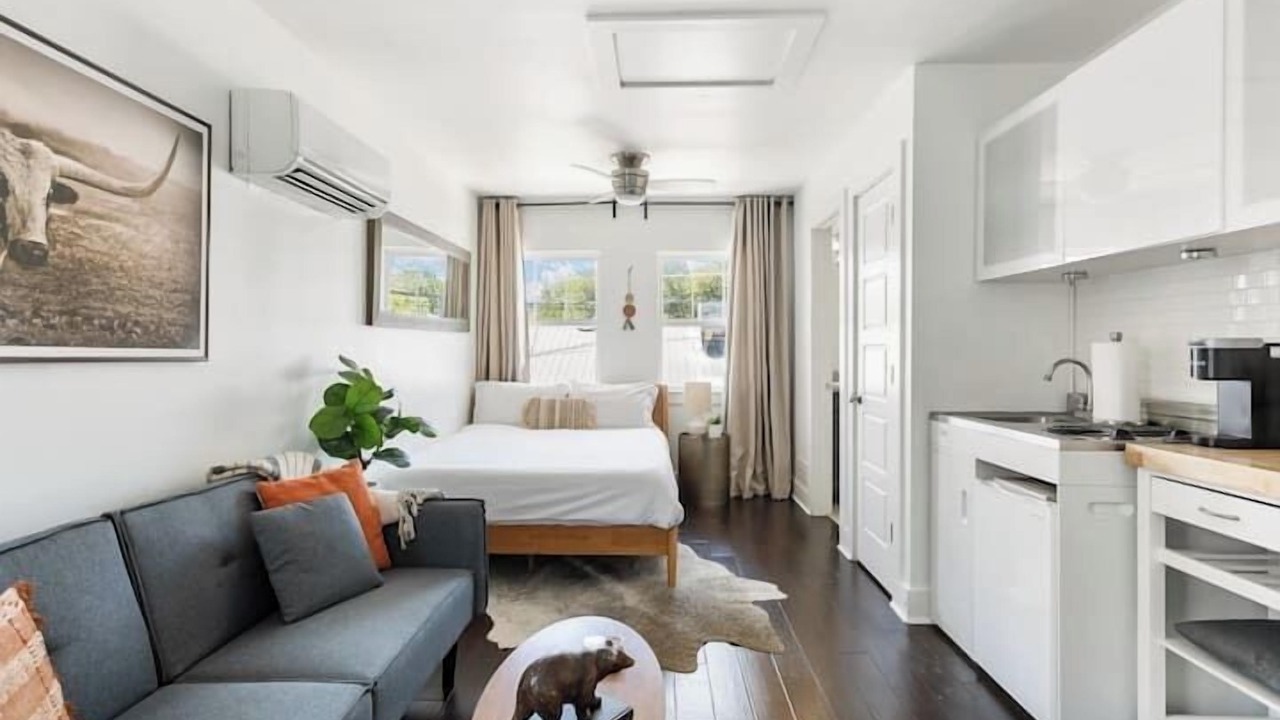 Photo of Bedroom in North Loop