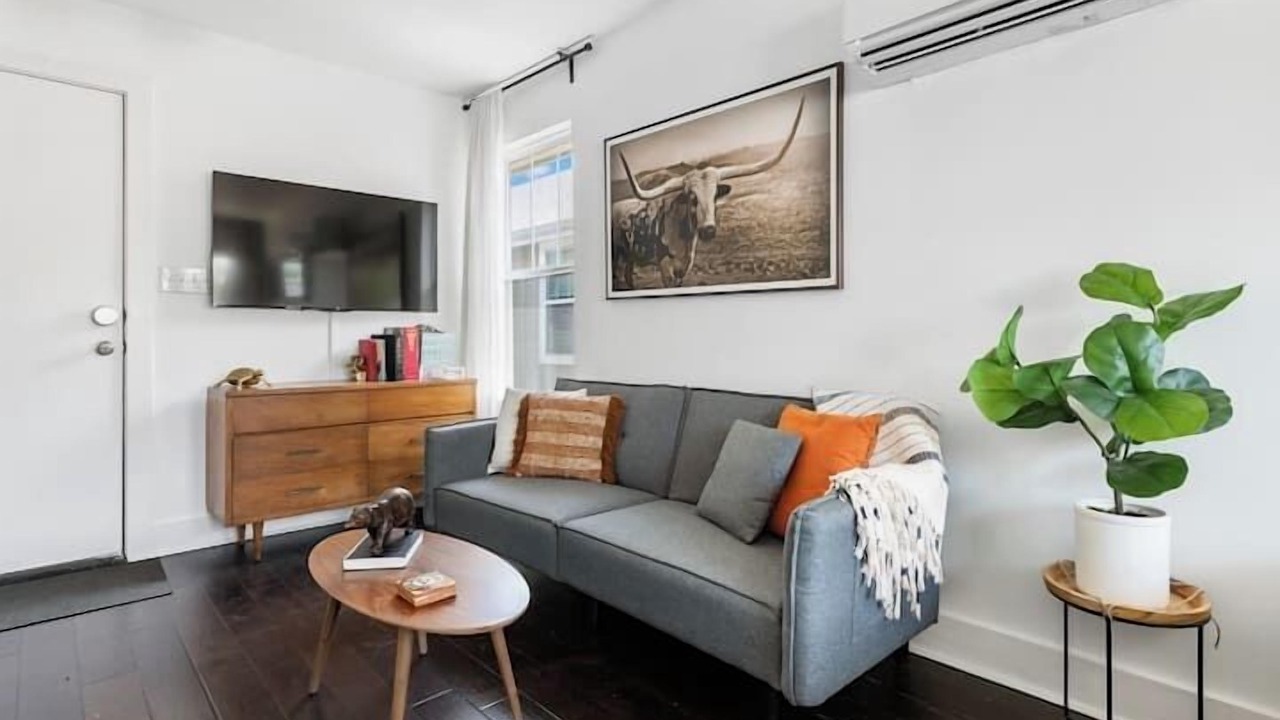 Photo of Livingroom in North Loop