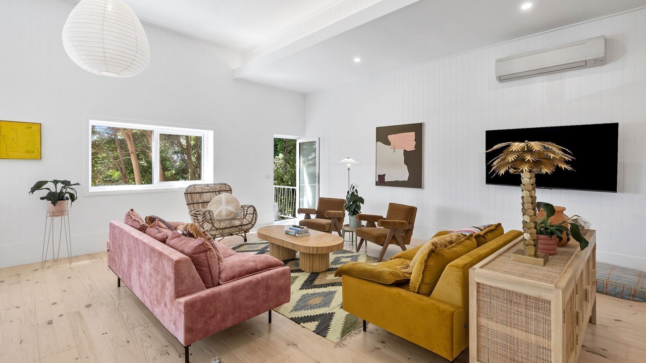 Photo of Livingroom in Lorne