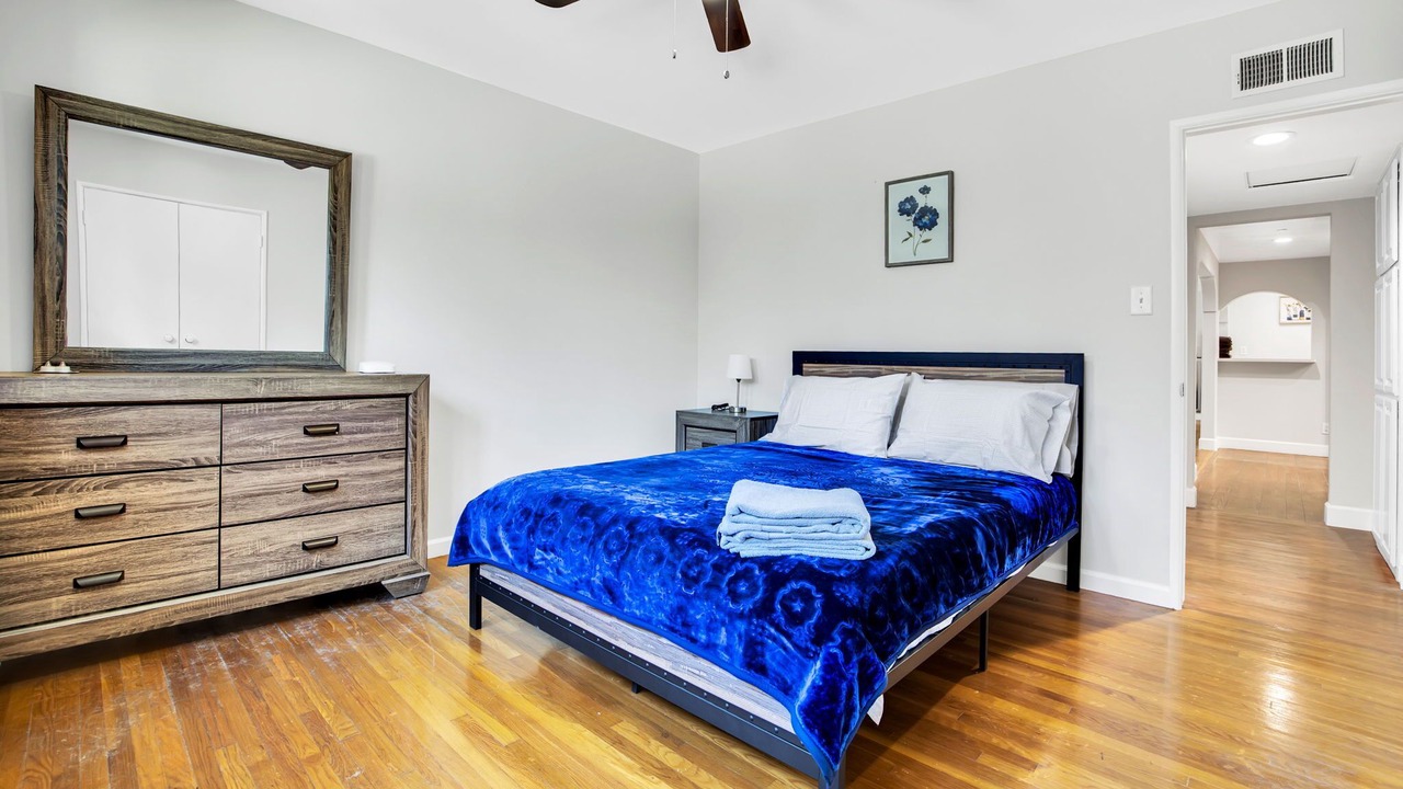 Photo of Bedroom in Downey