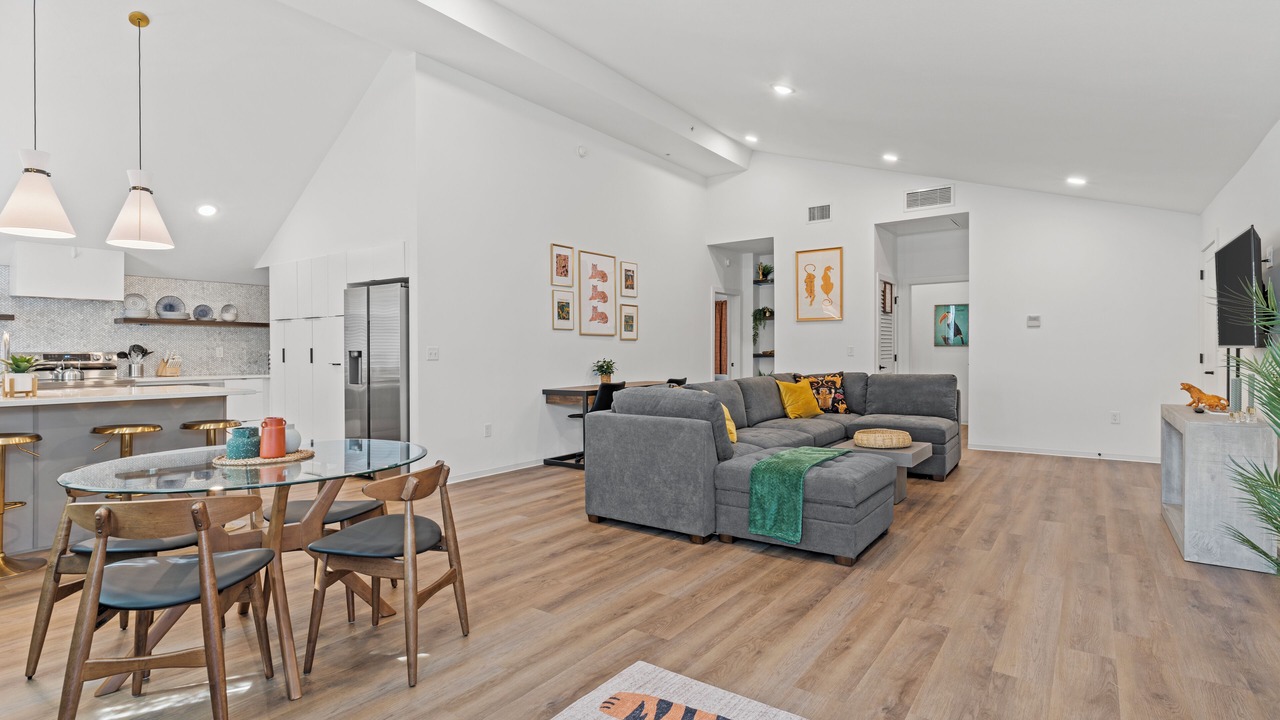 Photo of Livingroom in Shawnee