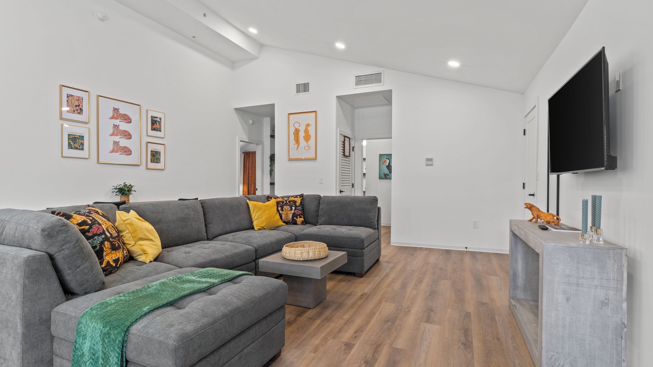 Photo of Livingroom in Shawnee