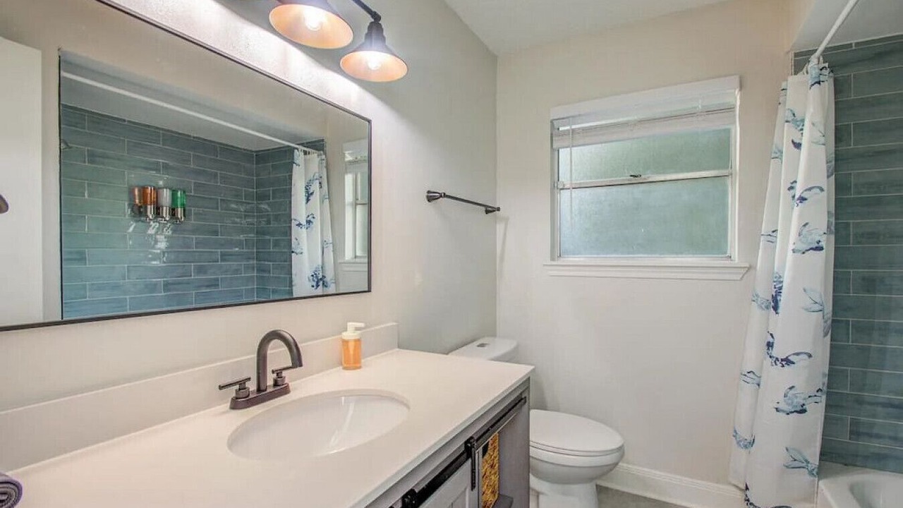 Photo of Bathroom in Barker