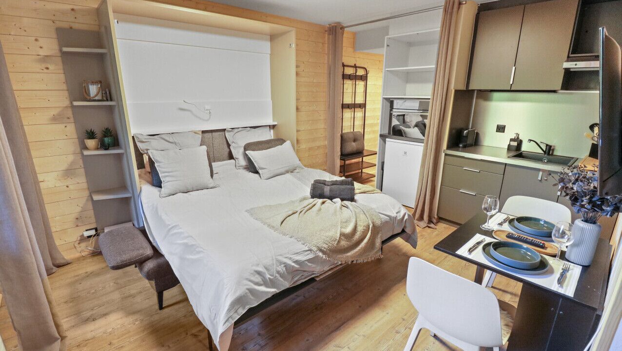 Photo of Bedroom in Noes