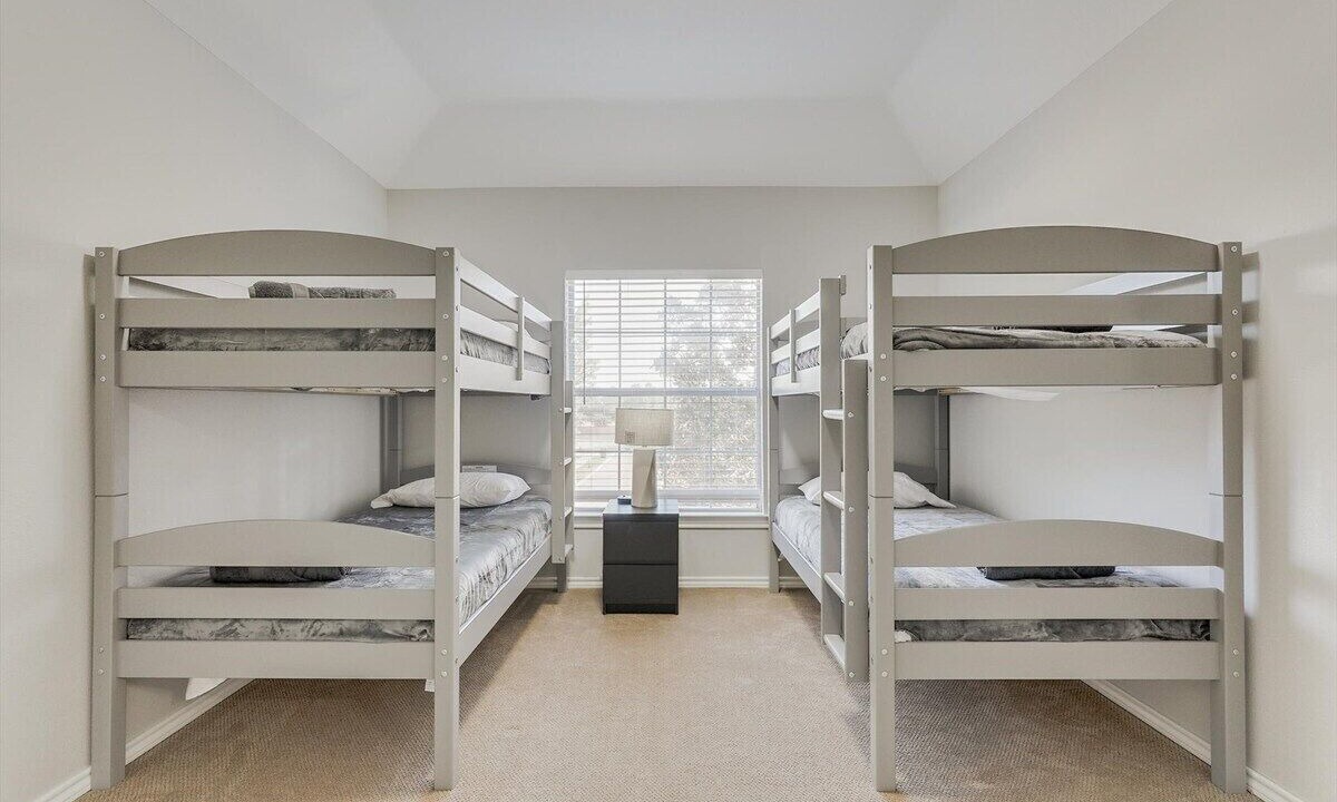 Photo of Bedroom in Southwest Carrollton