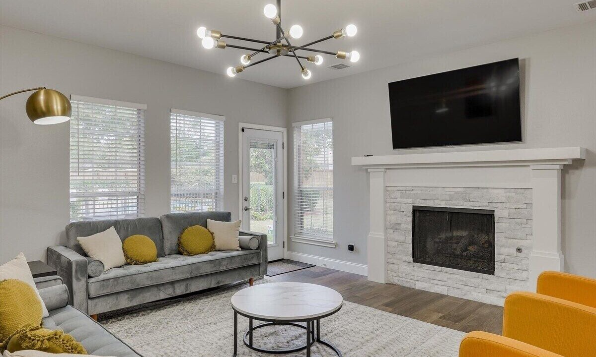 Photo of Bedroom in Southwest Carrollton