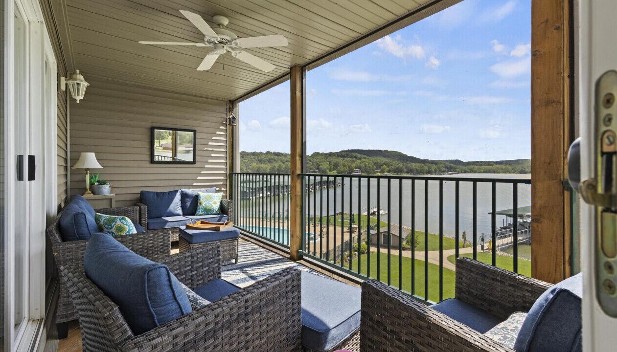 Photo of Patio Balcony in Camdenton