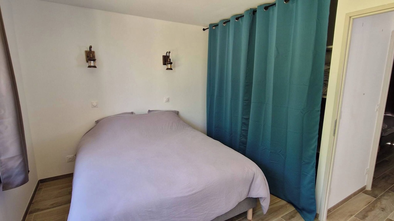 Photo of Bedroom in Belleville-sur-Mer