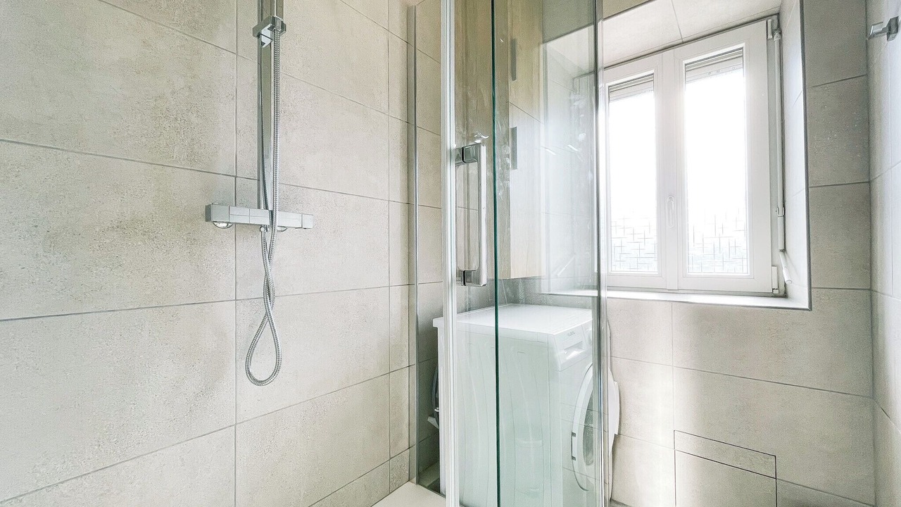 Photo of Bathroom in Grenoble City Centre