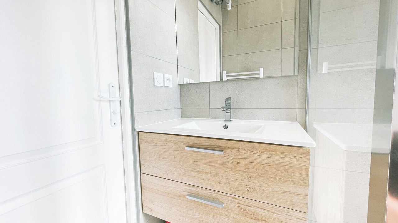 Photo of Bathroom in Grenoble City Centre