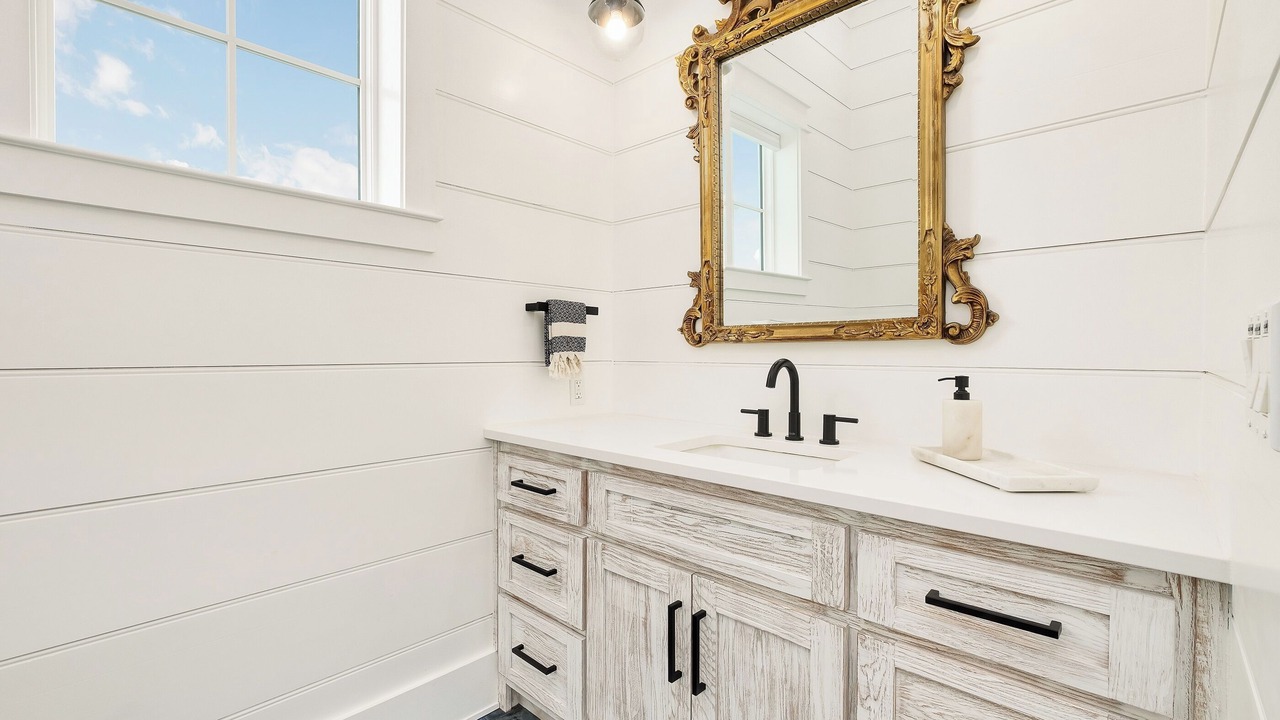 Photo of Bathroom in Rosemary Beach