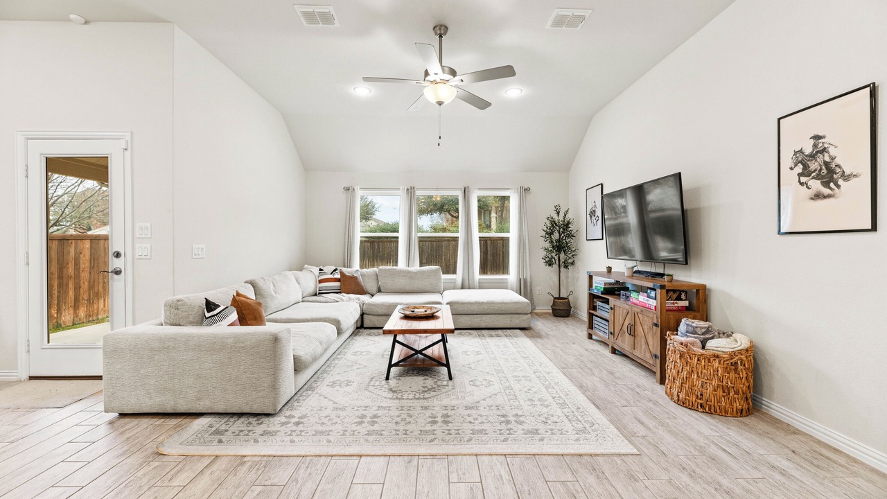 Photo of Livingroom in Fossil Creek