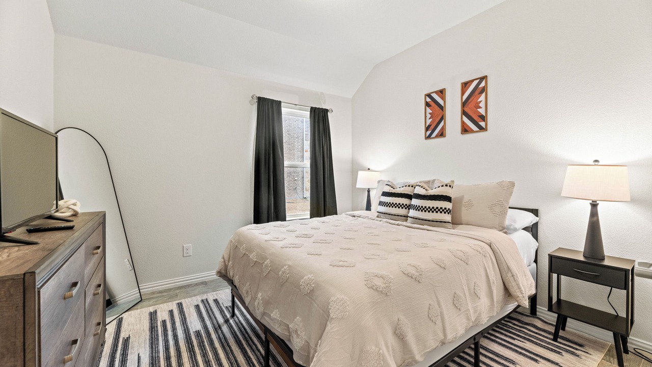 Photo of Bedroom in Fossil Creek