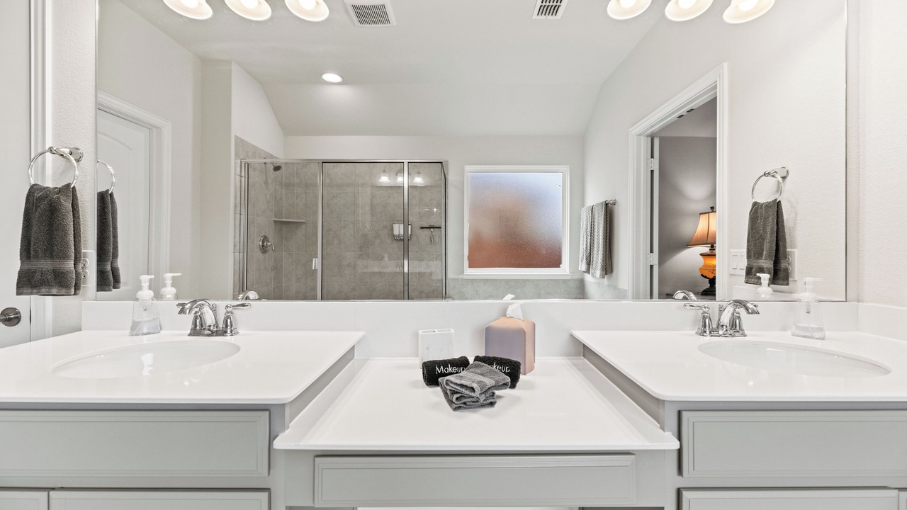 Photo of Bathroom in Fossil Creek