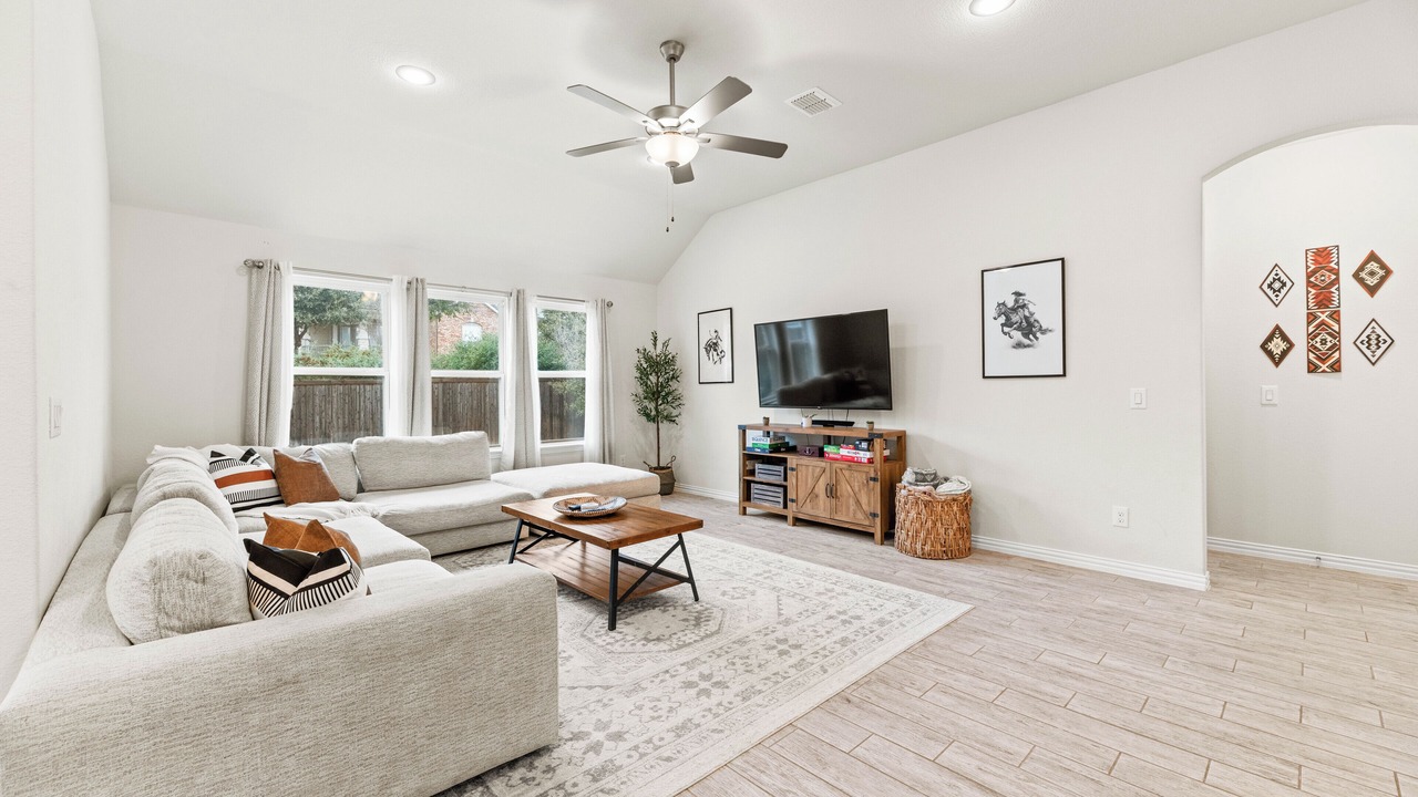 Photo of Livingroom in Fossil Creek