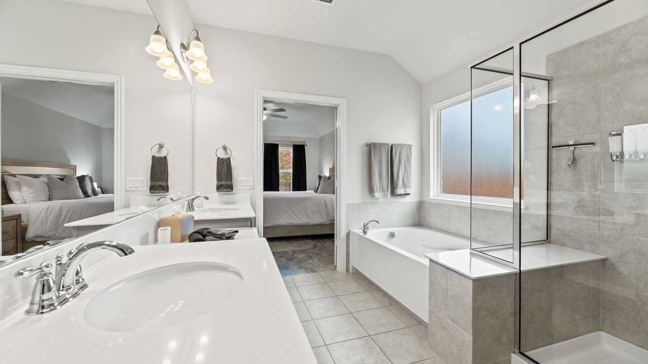 Photo of Bathroom in Fossil Creek