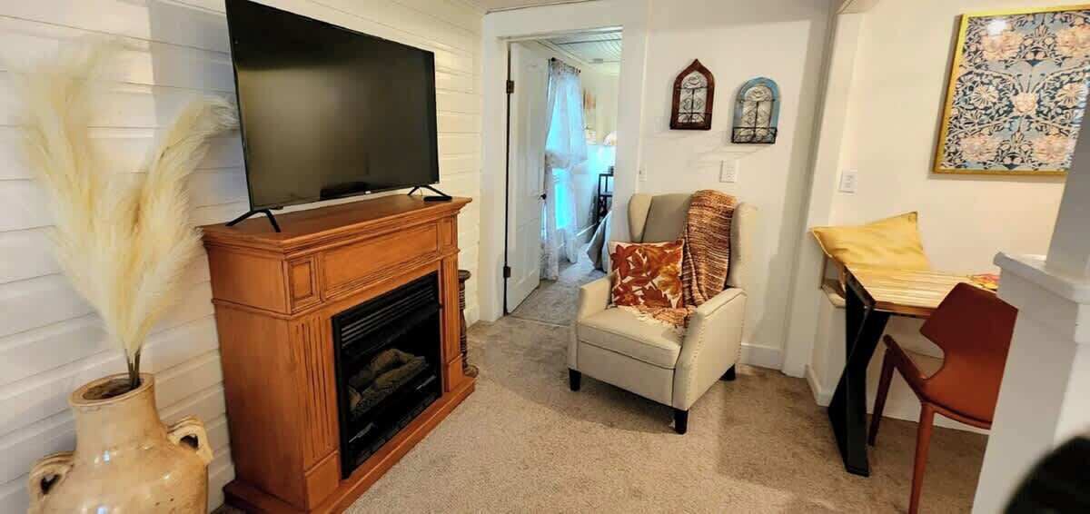 Photo of Livingroom in Eureka Springs Historic District