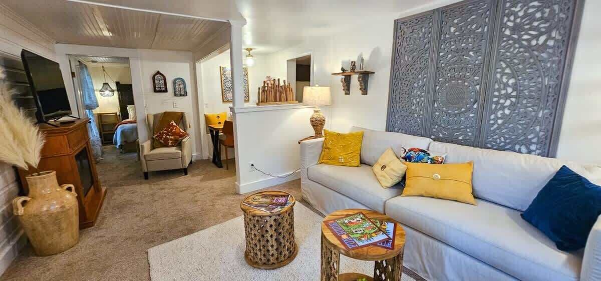 Photo of Livingroom in Eureka Springs Historic District