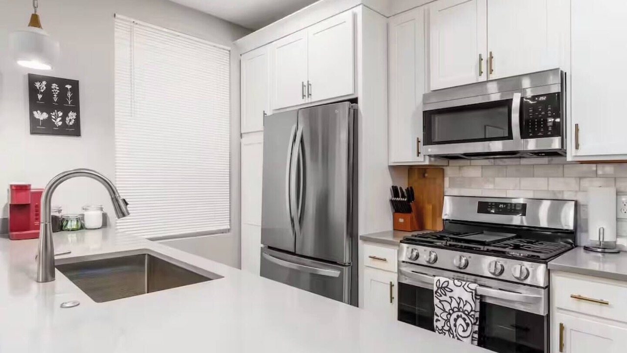Photo of Kitchen in Livingston Park