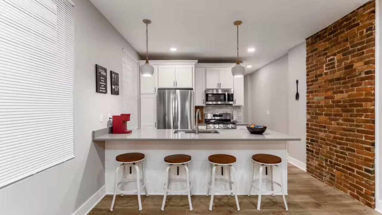 Photo of Kitchen in Livingston Park