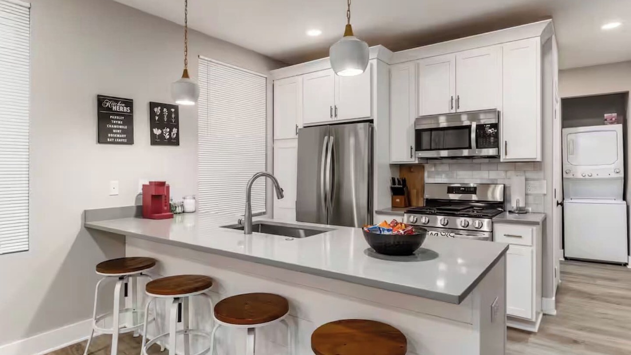 Photo of Kitchen in Livingston Park