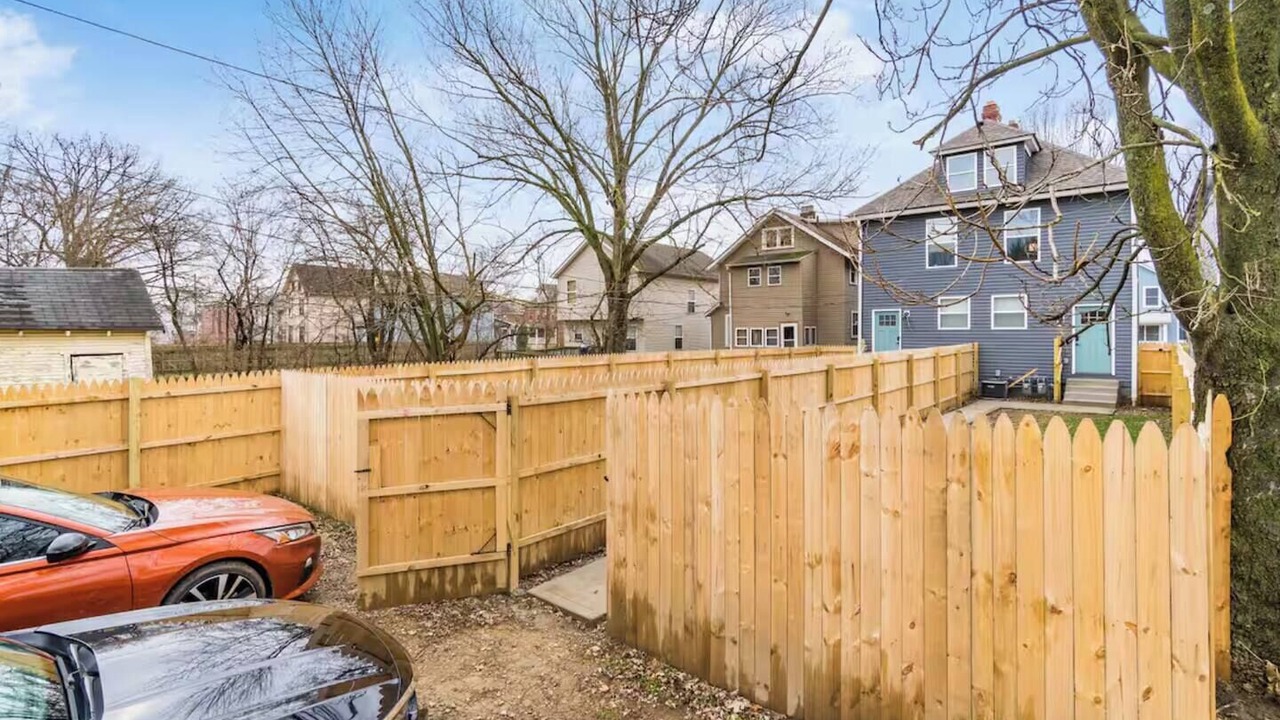 Photo of Outdoor in Livingston Park