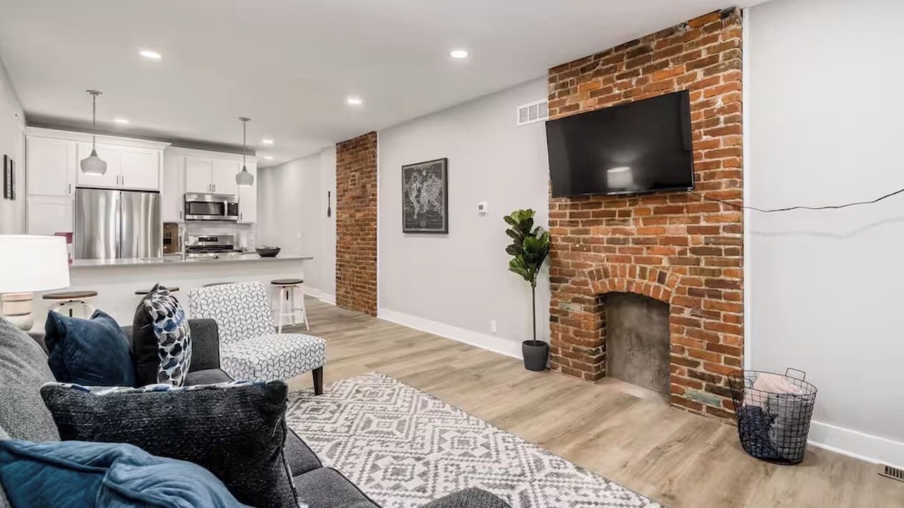 Photo of Livingroom in Livingston Park