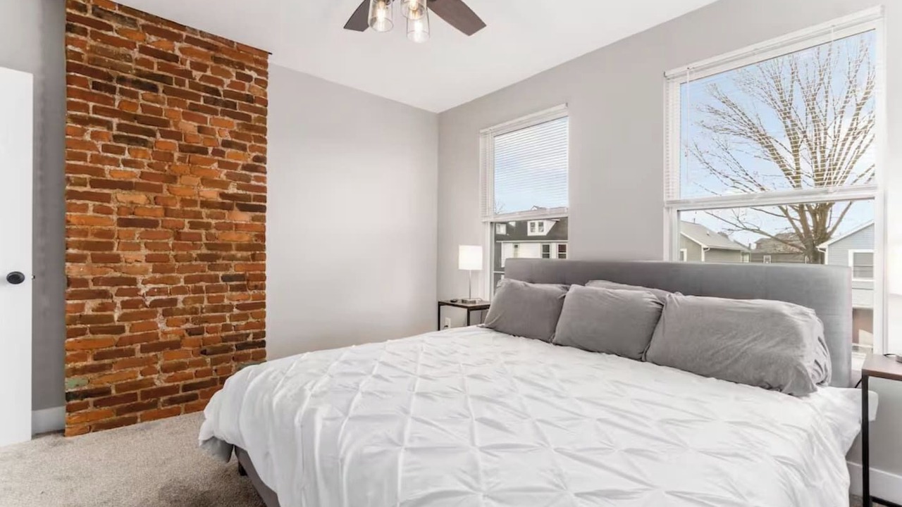 Photo of Bedroom in Livingston Park