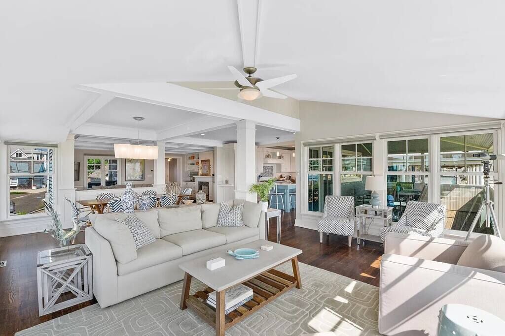 Photo of Others in Pine Orchard