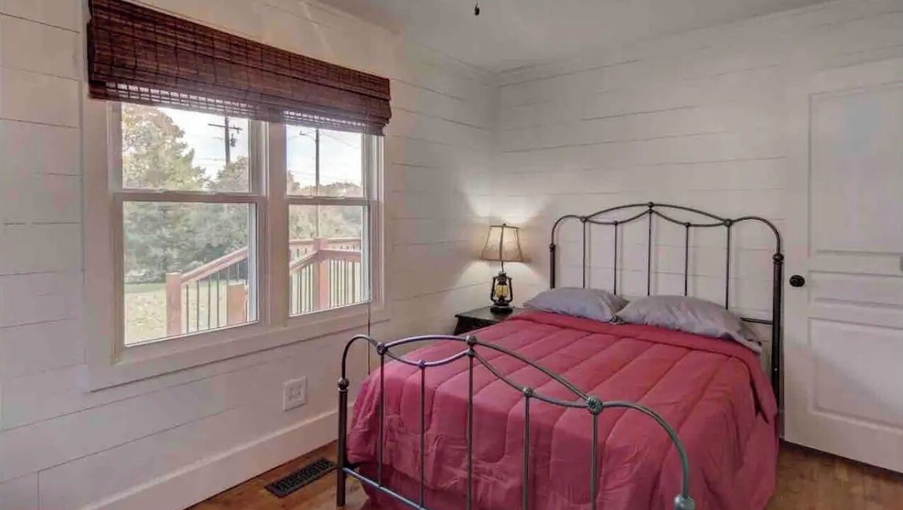 Photo of Bedroom in Seymour