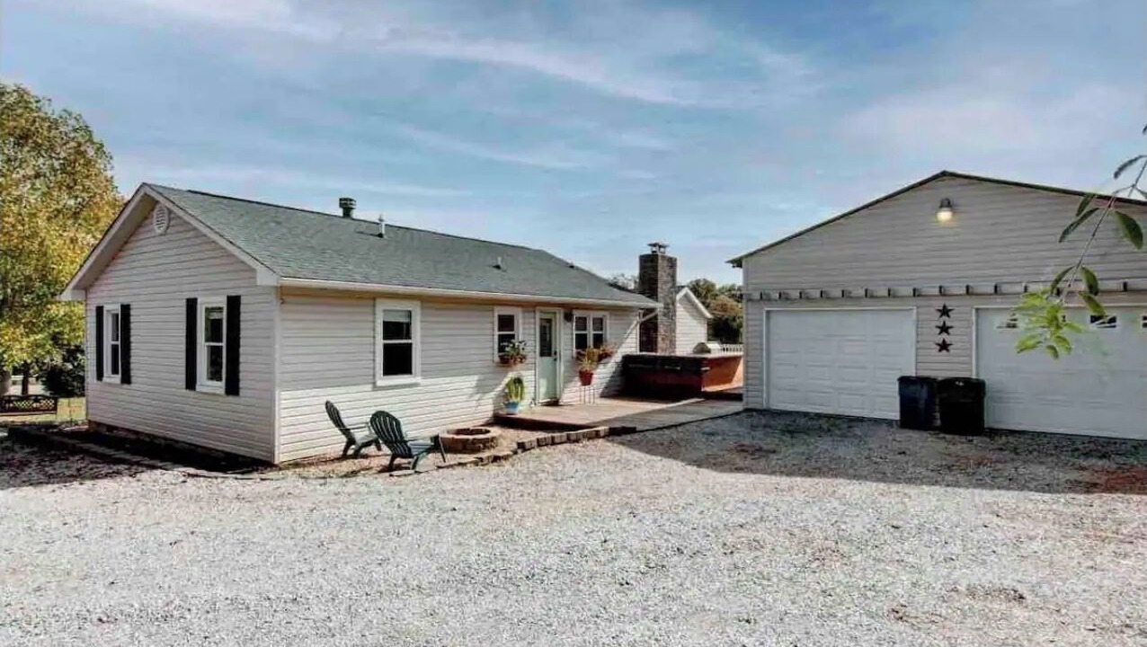 Photo of Outdoor in Seymour
