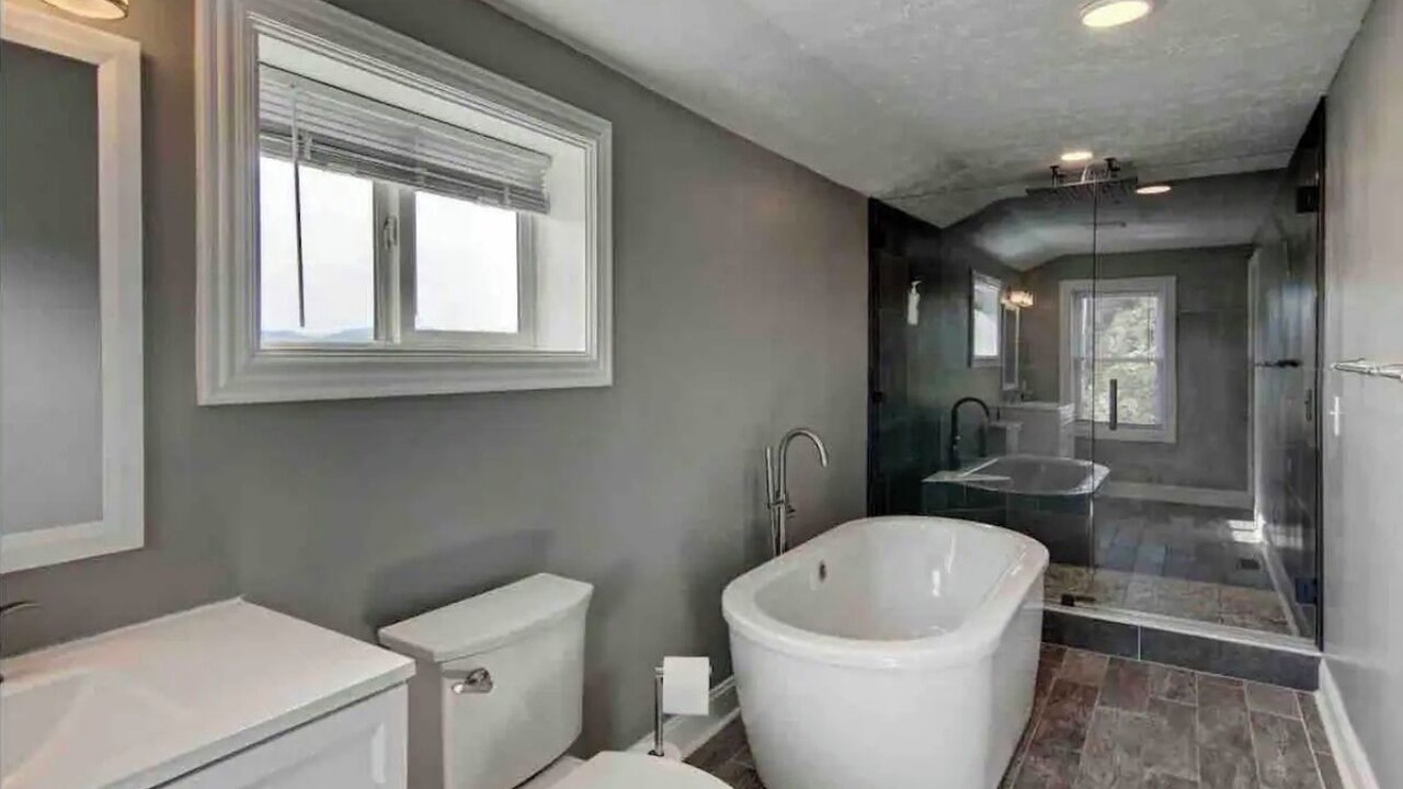 Photo of Bathroom in Seymour