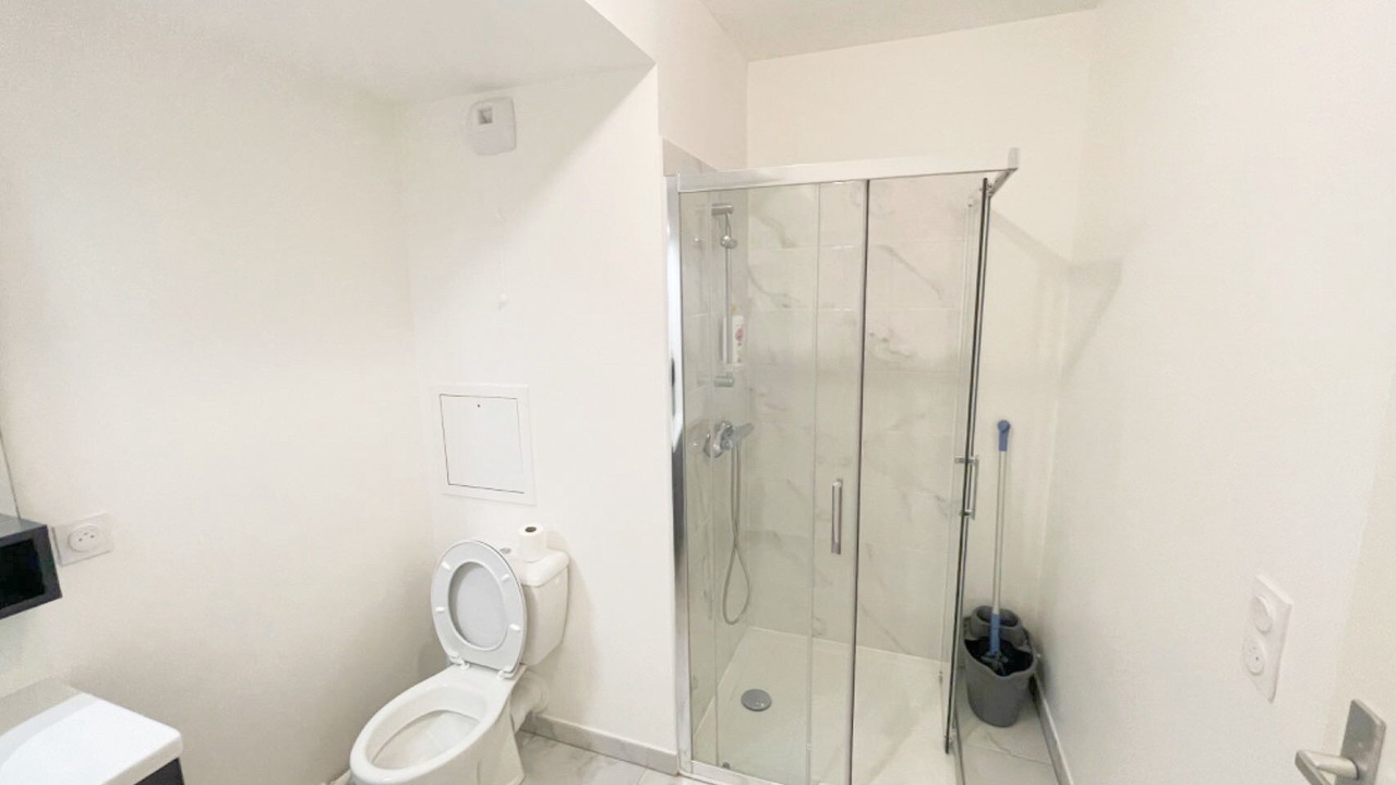 Photo of Bathroom in Asnieres-sur-Seine