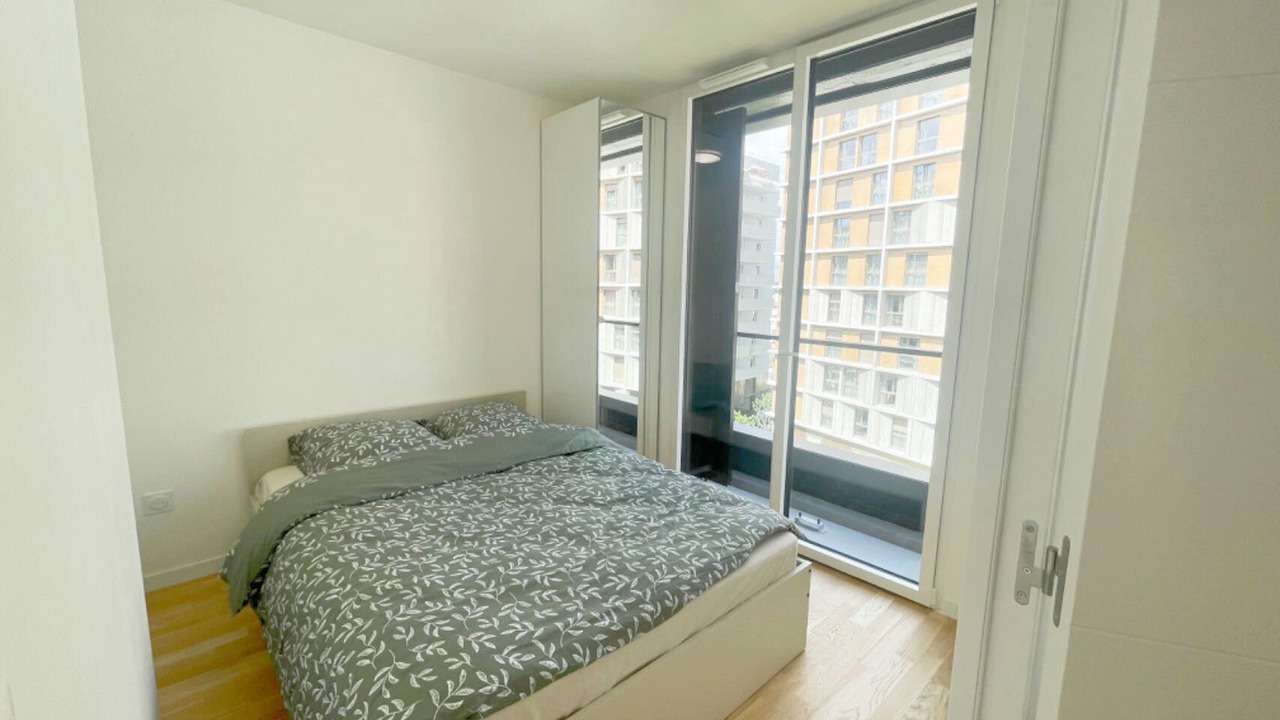 Photo of Bedroom in Asnieres-sur-Seine