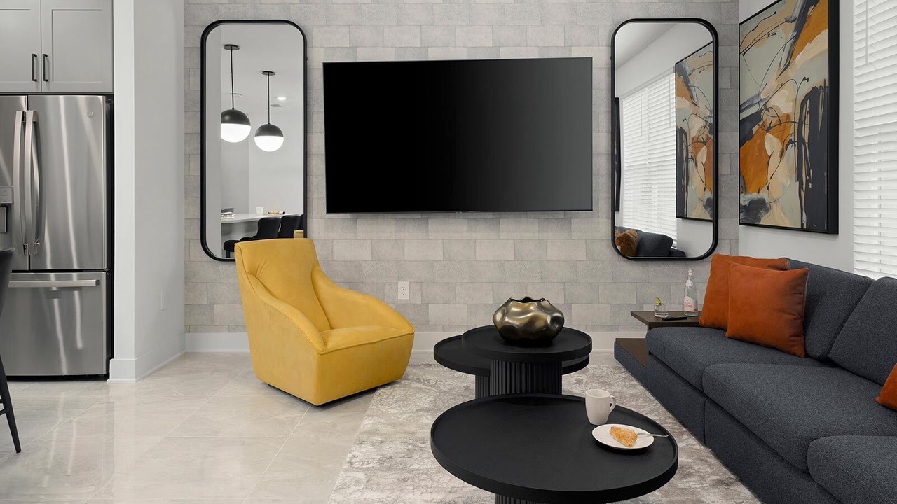 Photo of Livingroom in Florida Center