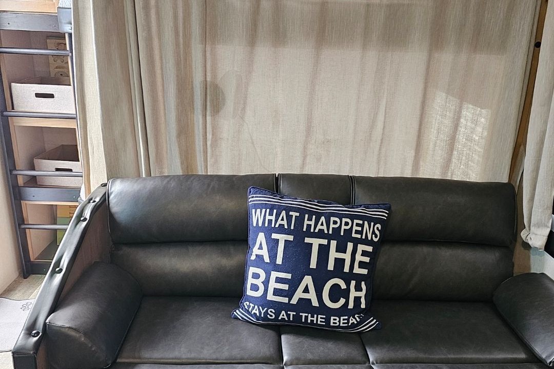 Photo of Livingroom in Surfside Beach