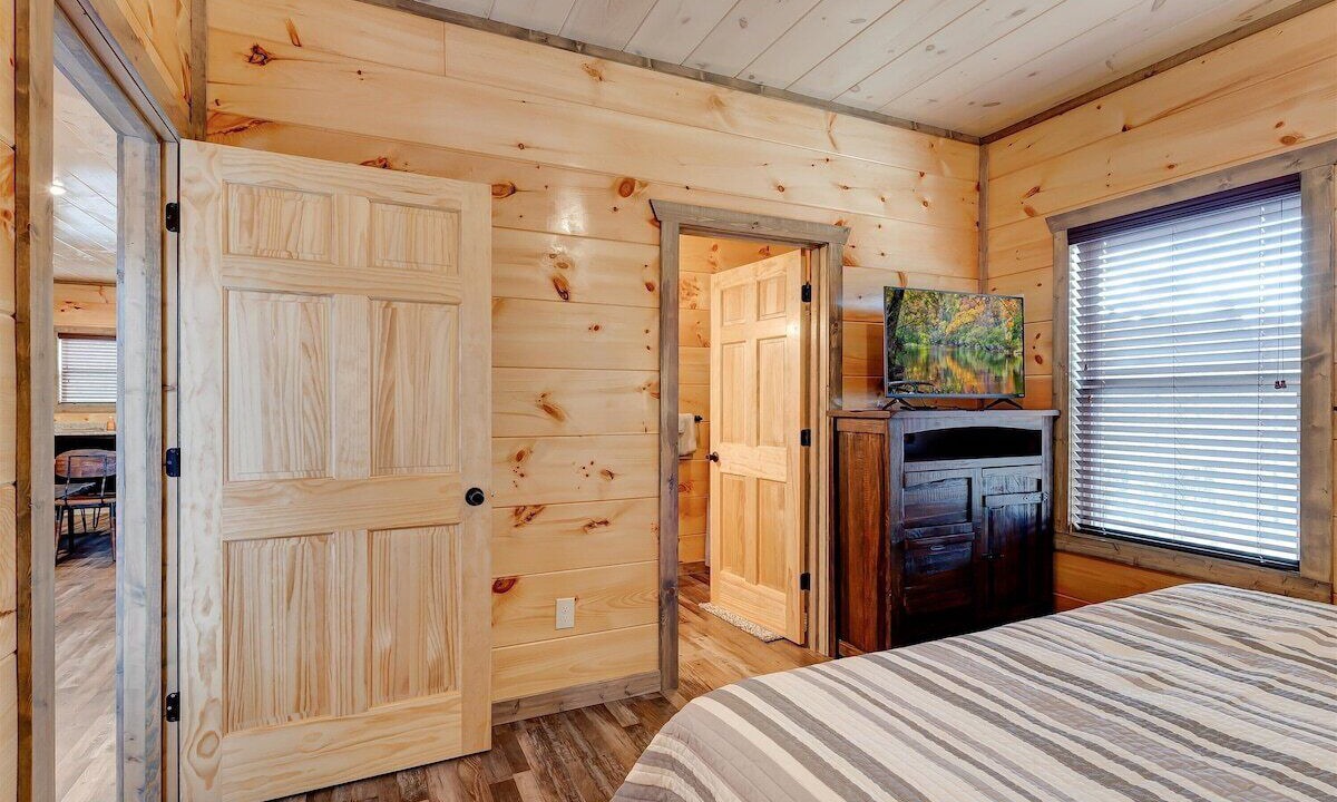 Photo of Bedroom in Sevierville
