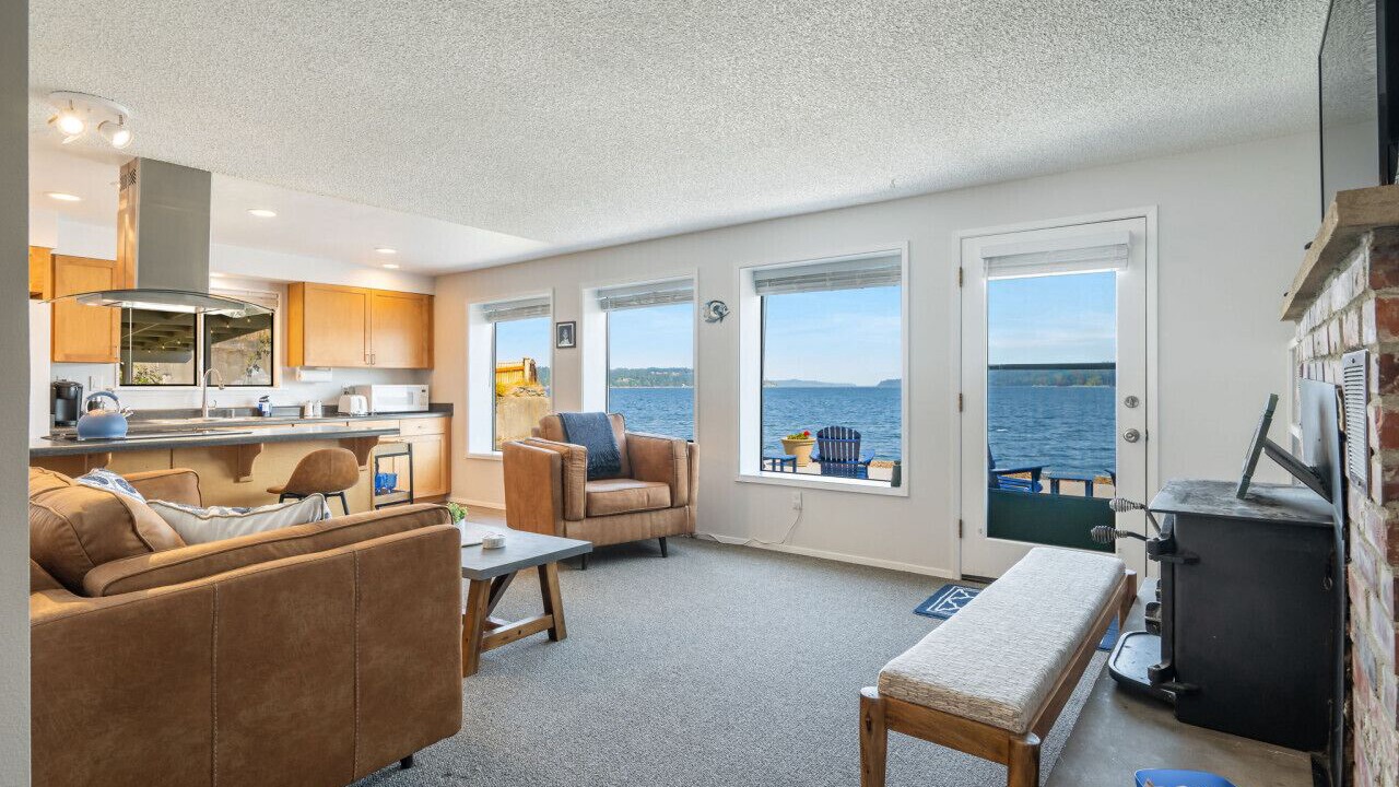 Photo of Livingroom in Gig Harbor
