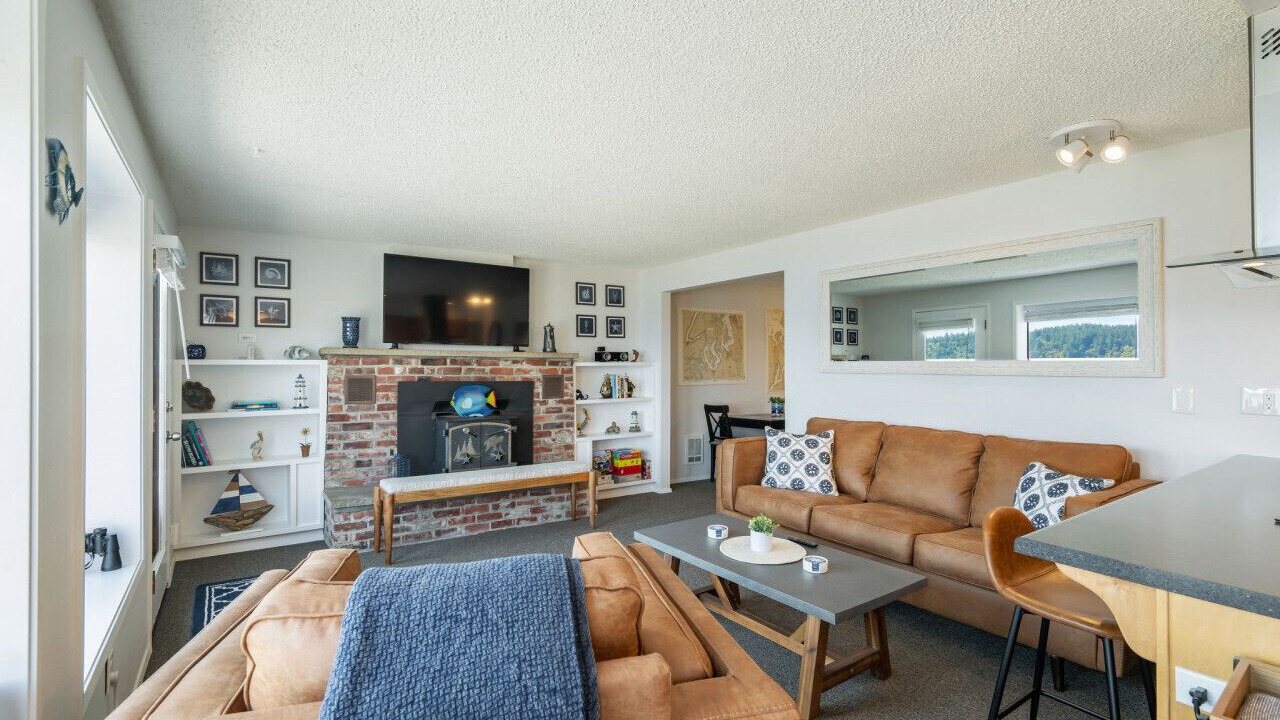 Photo of Livingroom in Gig Harbor
