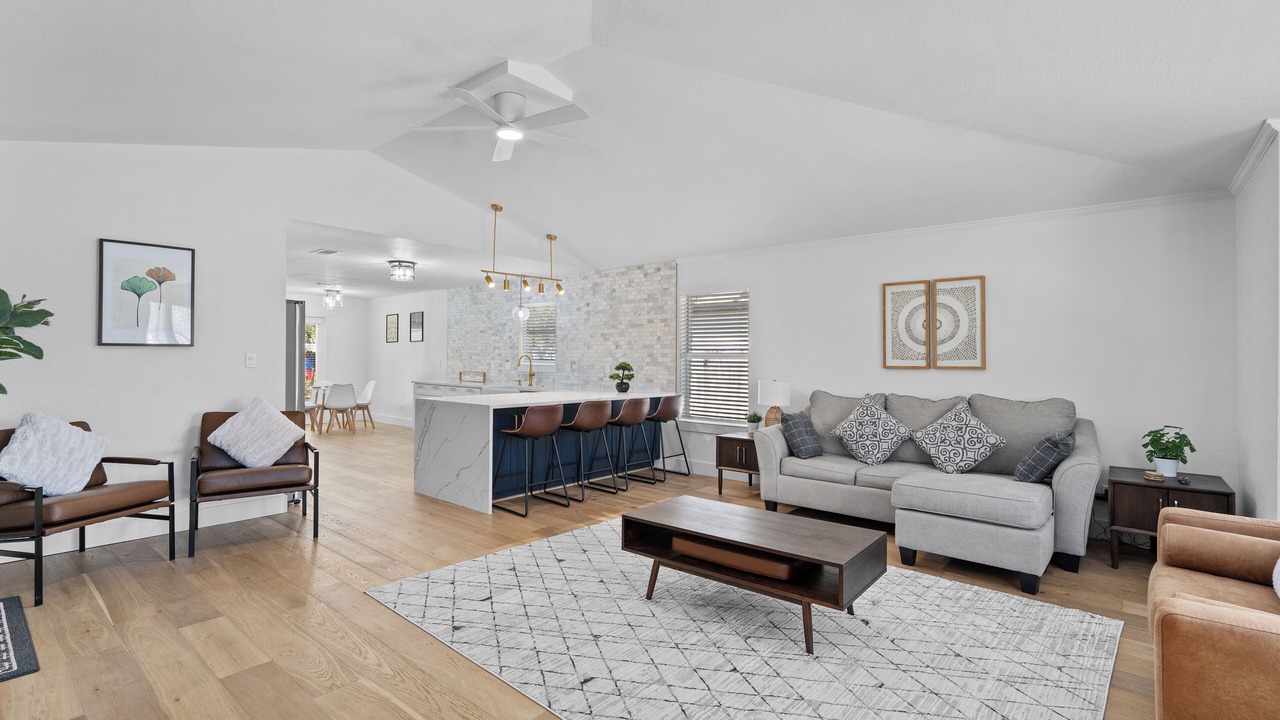 Photo of Livingroom in Kyle
