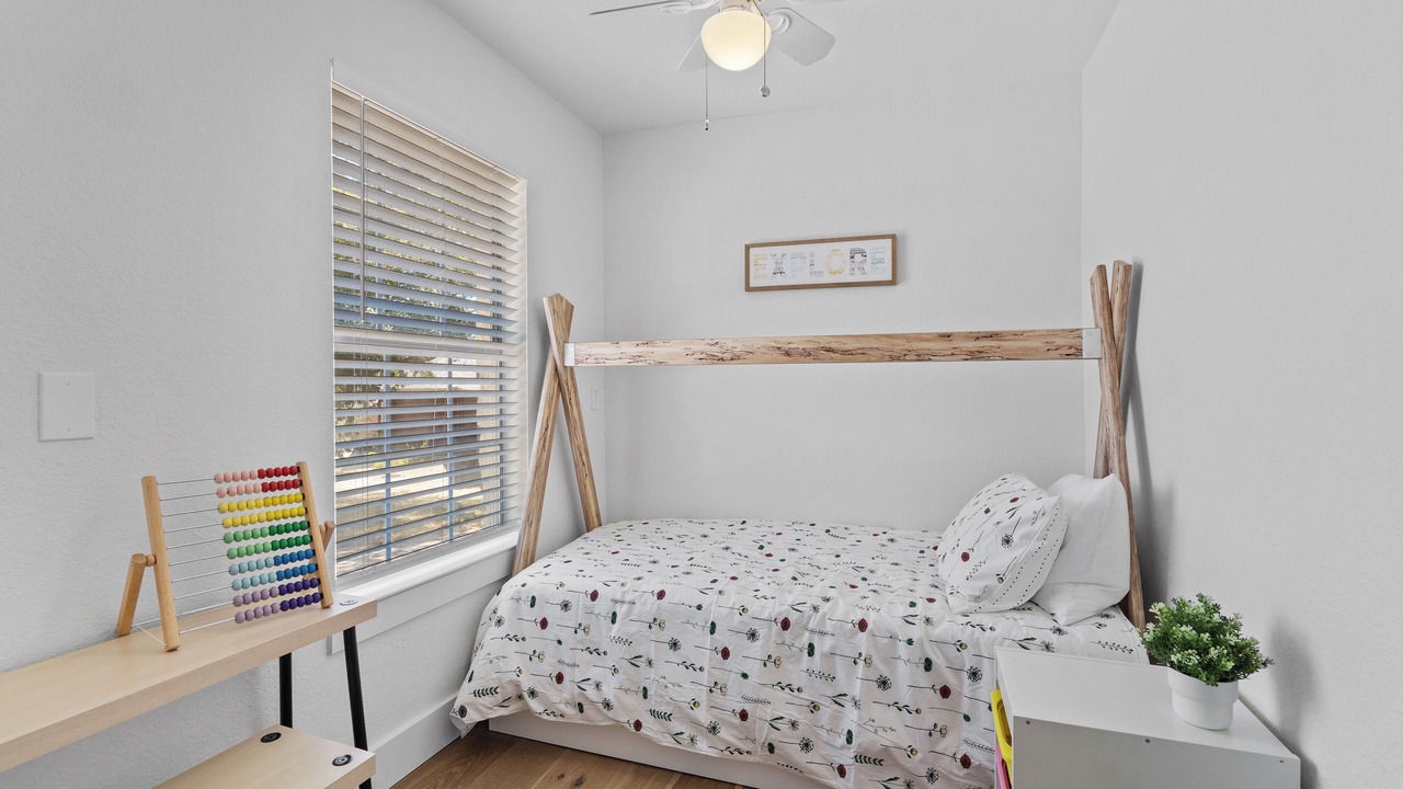 Photo of Bedroom in Kyle