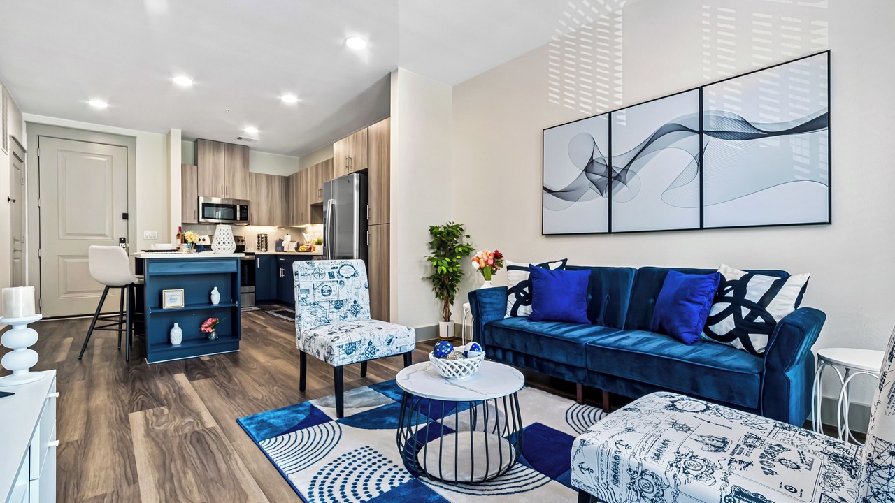 Photo of Livingroom in Addison