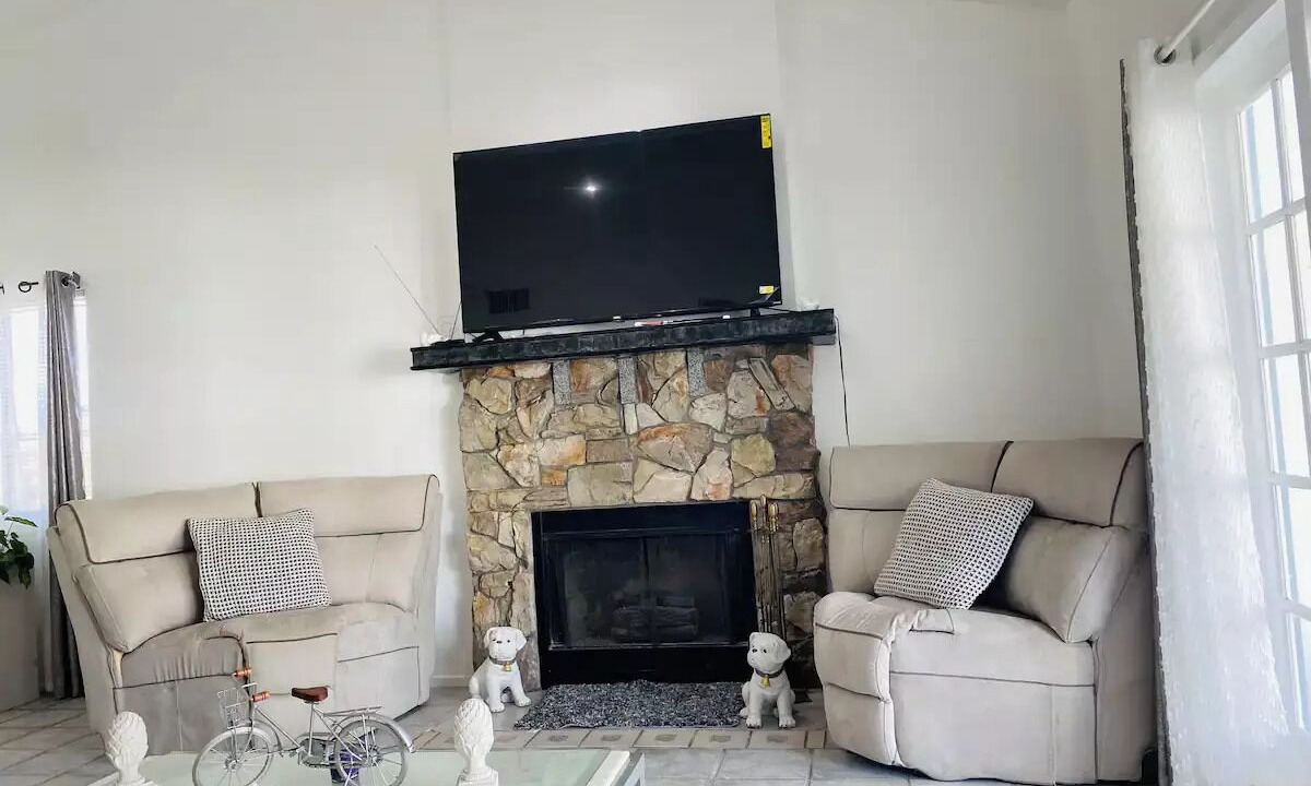 Photo of Livingroom in Desert Hot Springs