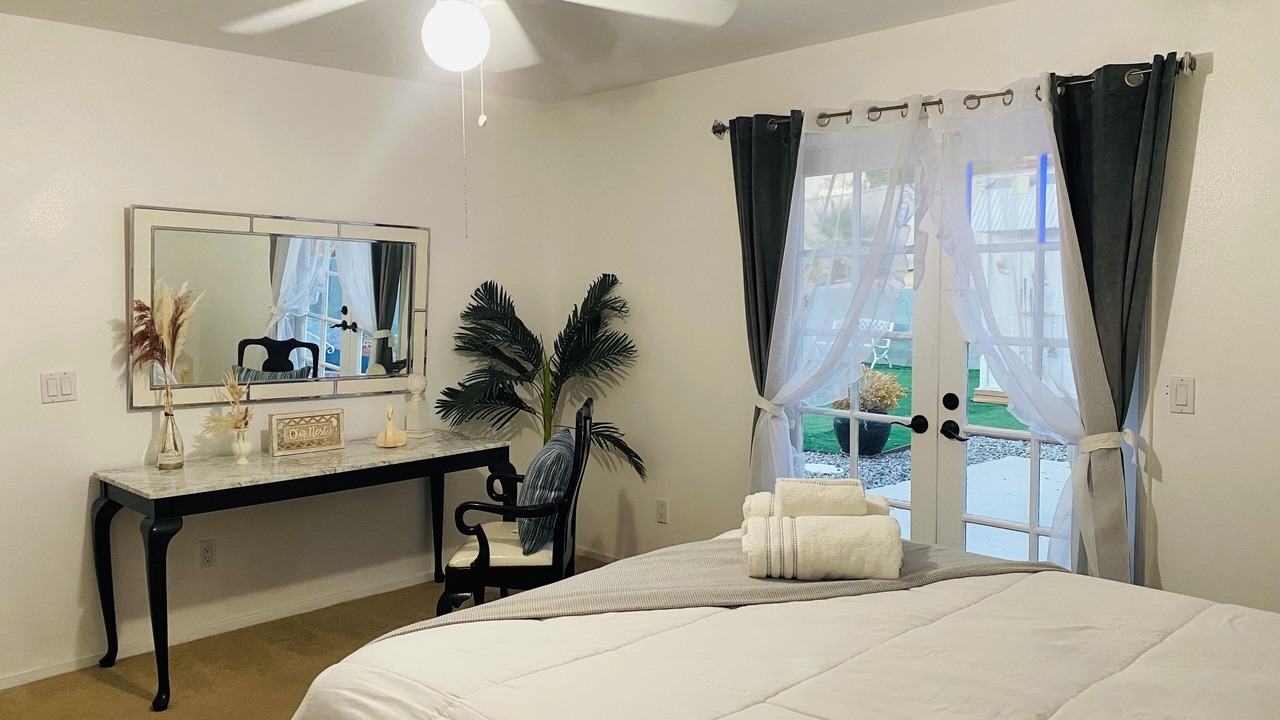 Photo of Bedroom in Desert Hot Springs