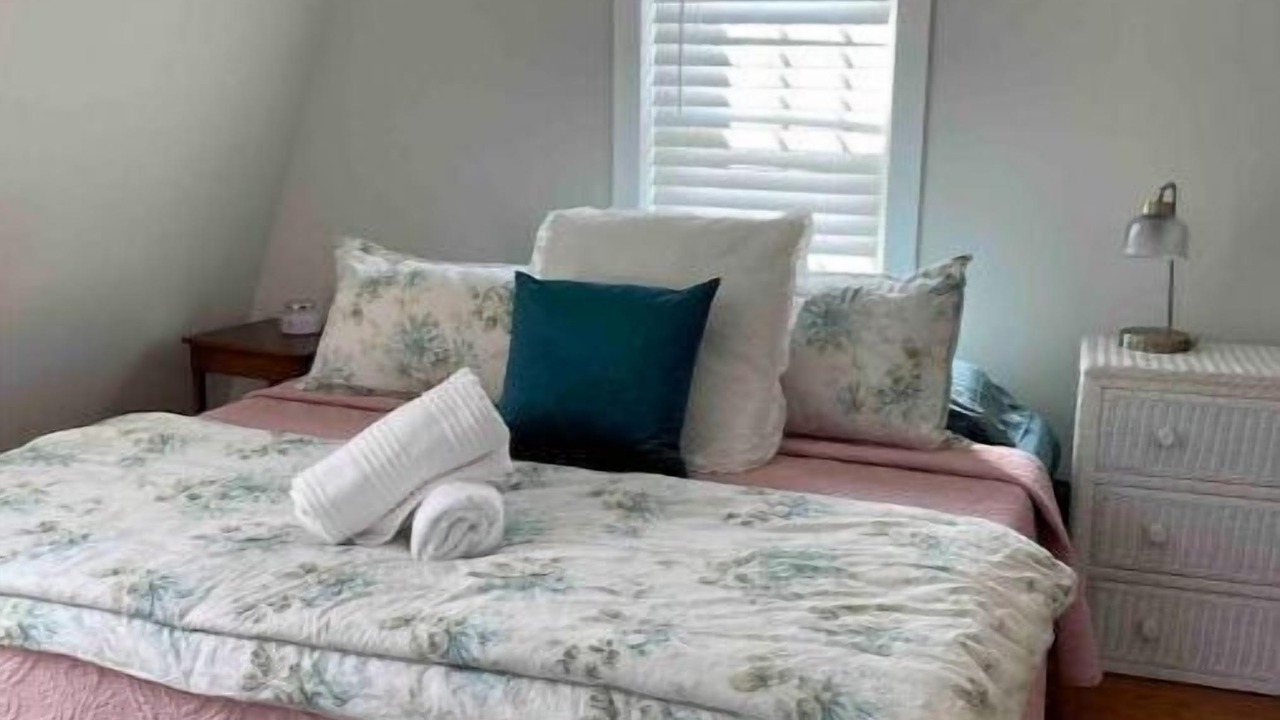 Photo of Bedroom in Bellevue Avenue Historic District