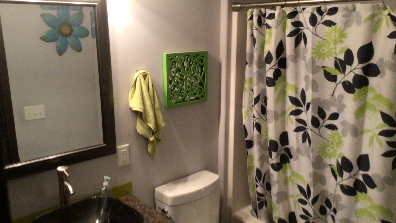Photo of Bathroom in Republican City