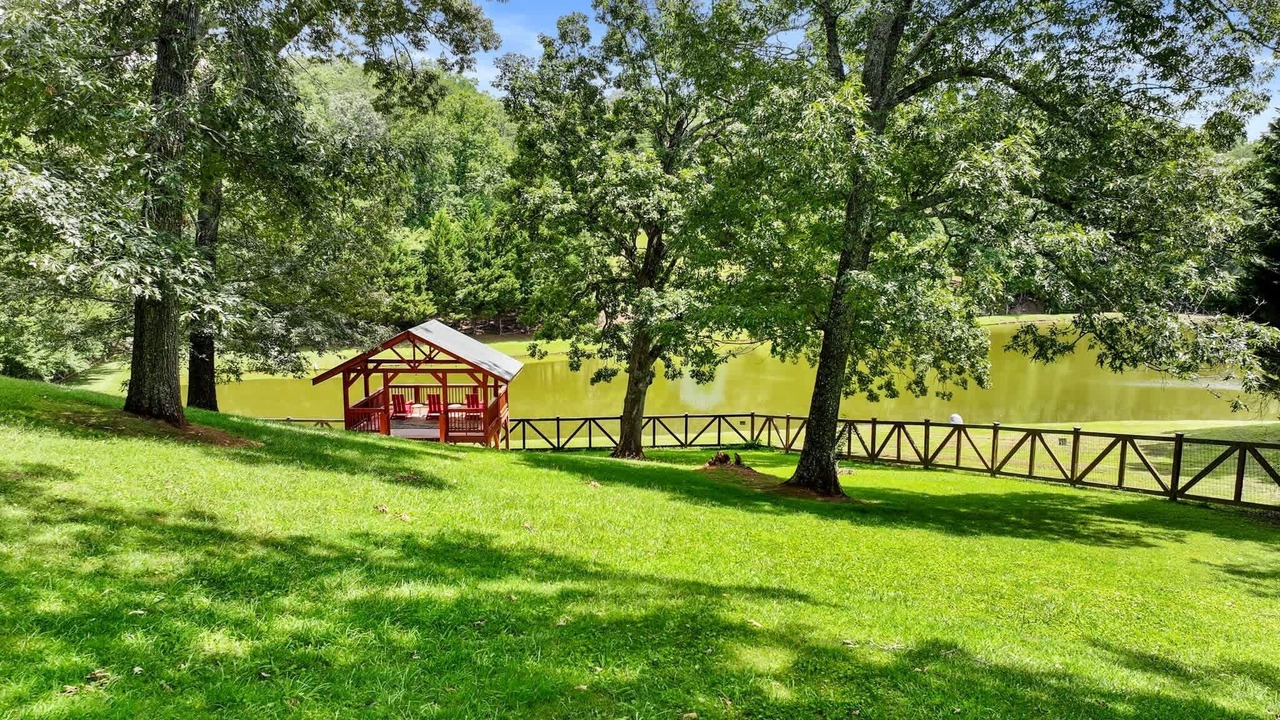 Photo of Outdoor in Morganton