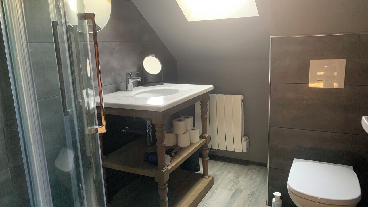 Photo of Bathroom in Charentilly